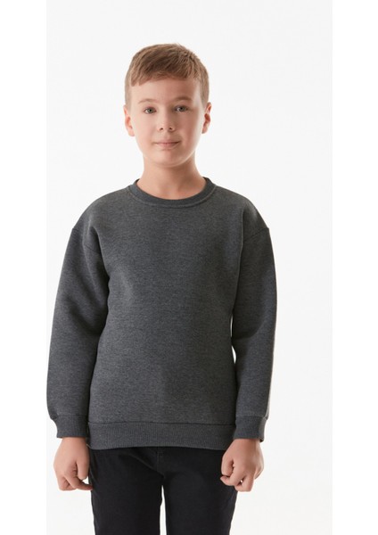 Sırtı Baskılı Bisiklet Yaka Erkek Çocuk Sweatshirt