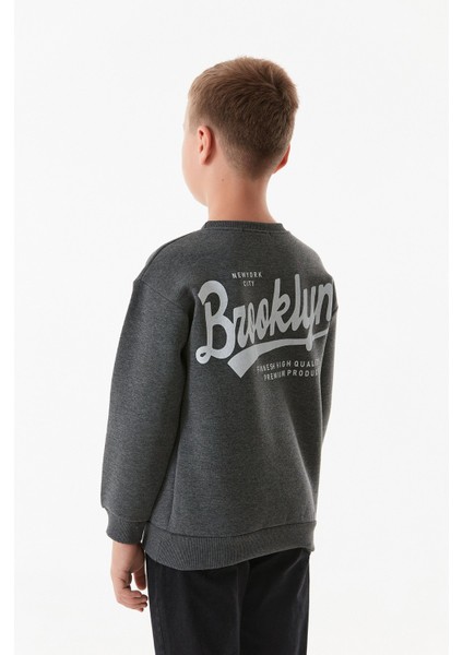 Sırtı Baskılı Bisiklet Yaka Erkek Çocuk Sweatshirt