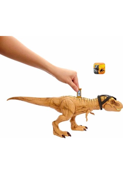 HNT62 Jurassic World Gürleyen Görkemli T-Rex Figürü