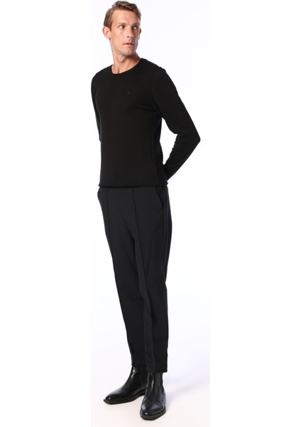 O Yaka Basic Düz Siyah Erkek Kazak F4WM-KZK 2844 modelleri