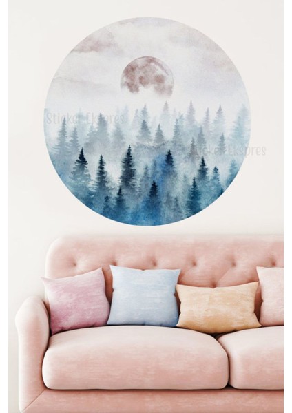 Sisli orman ve ay temalı çok renkli duvar çıkartması, huzurlu atmosfer sağlar