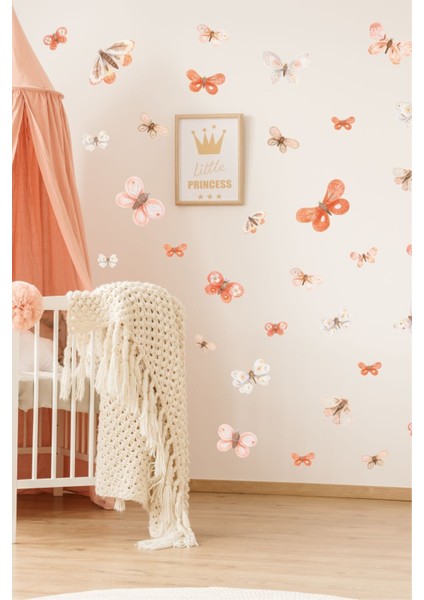 Renkli kelebekler duvar sticker seti, canlı dekoratif tasarım, 5+ parça, turuncu