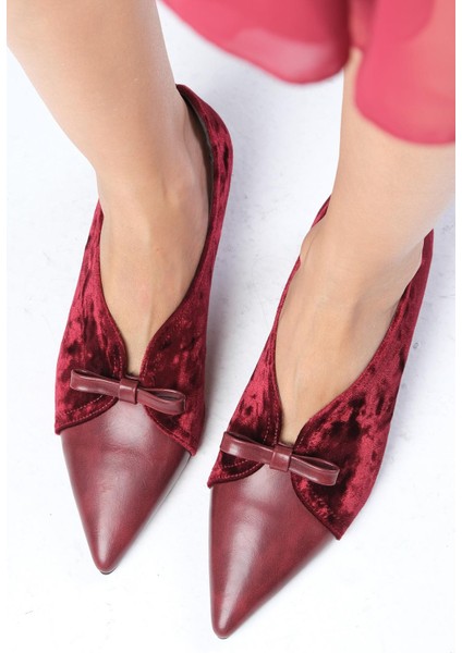 Sabine Bordo Renk Kadife Sivri Burunlu Kadın Kısa Topuklu Ayakkabı fiyatları