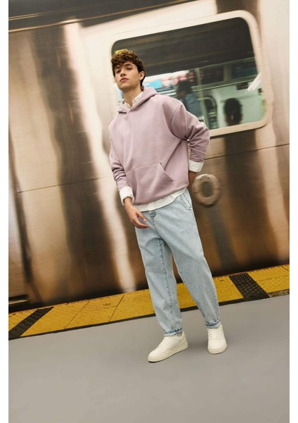 Oversize Geniş Kalıp Kapüşonlu Kanguru Cepli Basic Düz Sweatshirt A4331AX24AU