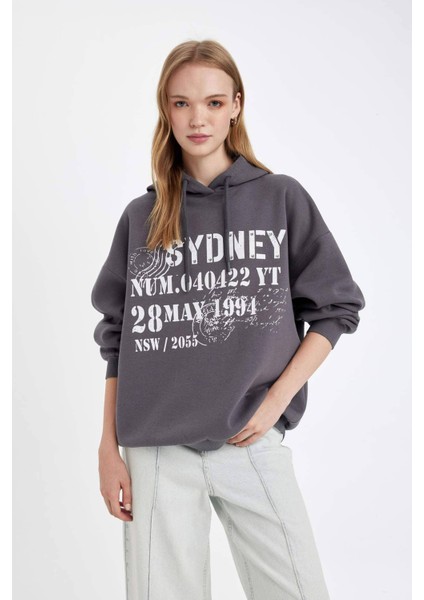 Oversize Fit Kapüşonlu Baskılı Kalın Kumaş SWEATSHIRT E0673AX24WN