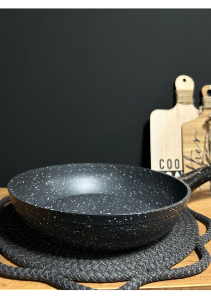 Ezme Granit Tava 20 cm