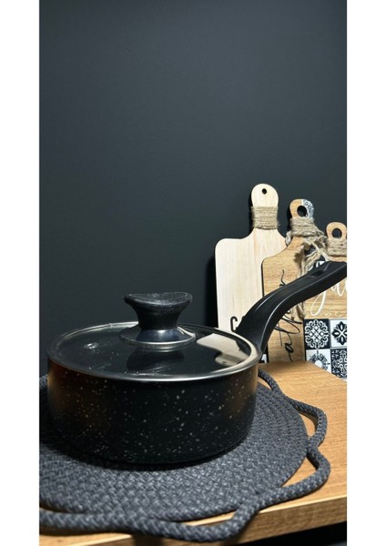 16 cm Granit Sütlük