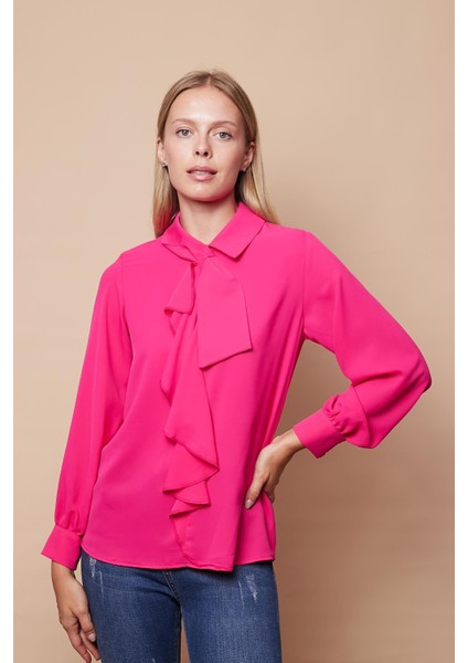 Kadın Likrasız Şık Kumaş Yakalı Önü Volanlı Uzun Kol Gömlek Bluz-Fujya fiyatları