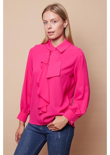 Kadın Likrasız Şık Kumaş Yakalı Önü Volanlı Uzun Kol Gömlek Bluz-Fujya indirimleri