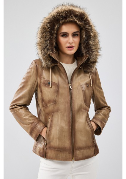 Meggy Kadın Bej Kapüşonlu Kürklü Deri Ceket 24WGE5210NC modelleri
