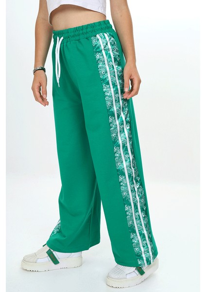 Kız Çocuk Rahat ve Şık Yan Desenli Jogger Pantolon fırsatları