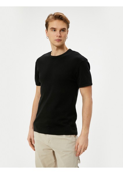 Basic Tişört Slim Fit Bisiklet Yaka Kısa Kollu Pamuklu