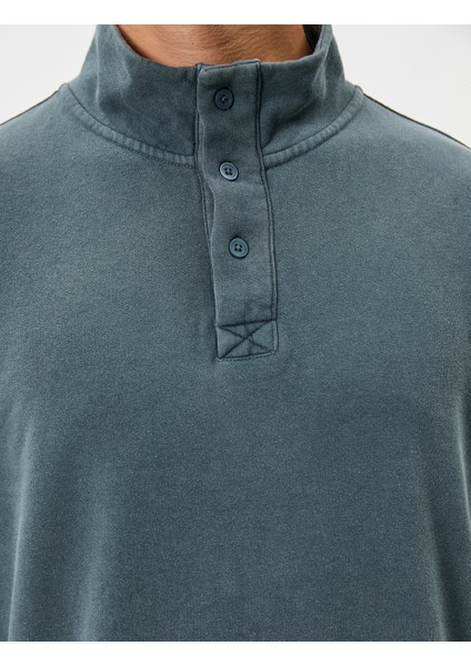 Yıkamalı Sweatshirt Dik Yaka Düğme Detaylı Pamuklu indirimleri