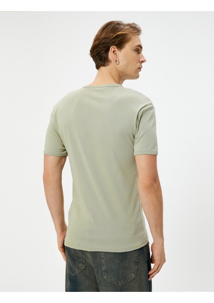 Basic Tişört Slim Fit Bisiklet Yaka Kısa Kollu Pamuklu fırsatları