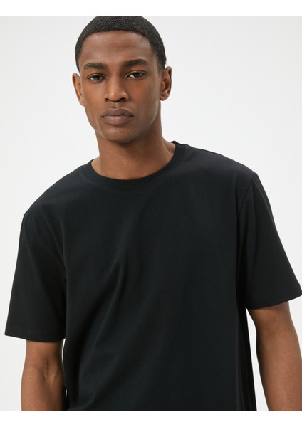 Basic Tişört Slim Fit Bisiklet Yaka Kısa Kollu Pamuklu