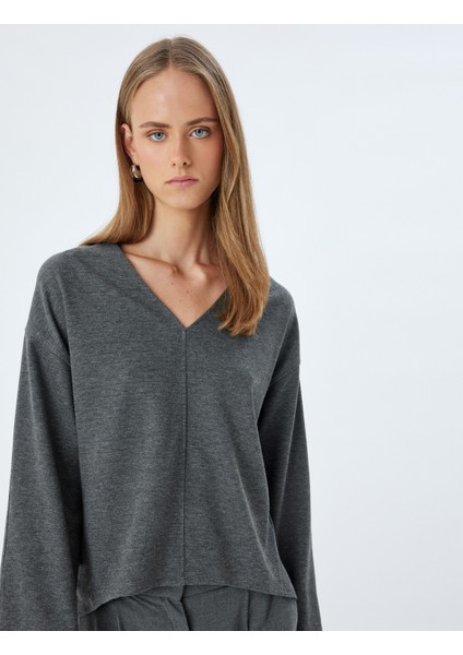 V Yaka Sweatshirt Uzun Kollu fiyatları