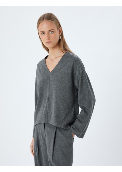 V Yaka Sweatshirt Uzun Kollu modelleri