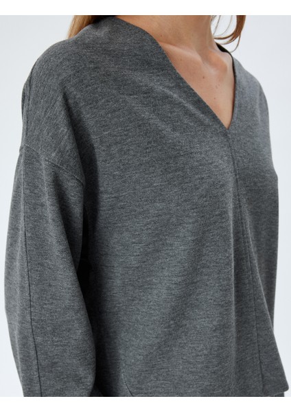 V Yaka Sweatshirt Uzun Kollu indirimleri