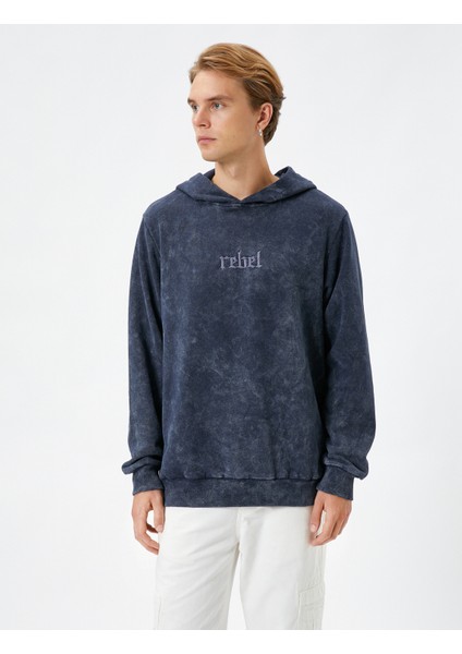 Kapşonlu Sweatshirt Yıkamalı Slogan Işlemeli Ribanalı Şardonlu modelleri
