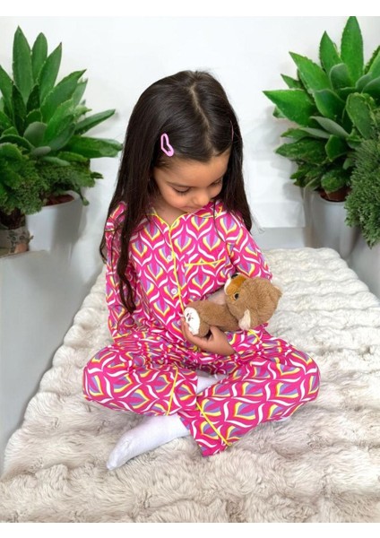 Kız Desenli Pijama Takımı