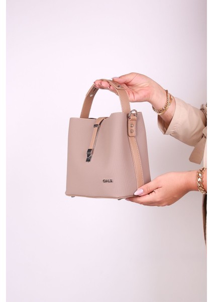 Yeni Sezon Kadın Omuz Çantası 4 Bölmeli Ayarlanabilir Geniş Askılı 22X20 cm AKL2055 fırsatları