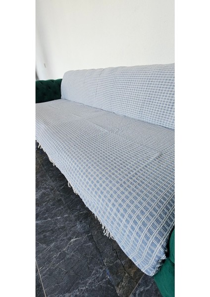 Mavi Pamuklu Kareli Koltuk Örtüsü 170x230 cm, şık ve rahat kullanım sağlar.