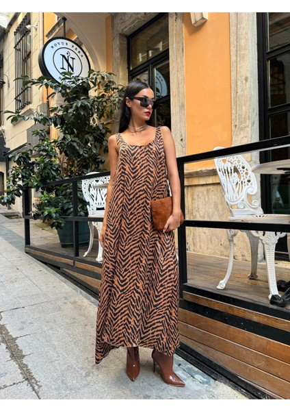 Kadın Kahve Floş Saten Baskılı Uzun Elbise 28159 indirimleri