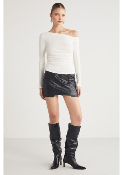 Sıssı Kadın Asimetrik Yaka Slim Fit Uzun Kollu Beyaz Bluz modelleri