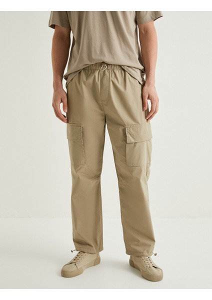 Kargo Paraşüt Pantolon Rahat Kesim Beli Lastikli Cep Detaylı modelleri