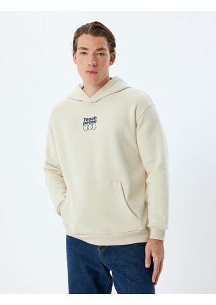 Kapşonlu Sweatshirt Oversize Slogan Baskılı Kanguru Cep Detaylı Şardonlu Pamuk Karışımlı modelleri