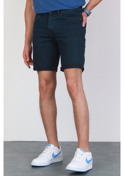 Erkek Taşlamalı Rahat Kesim Dark Green Jean Şort