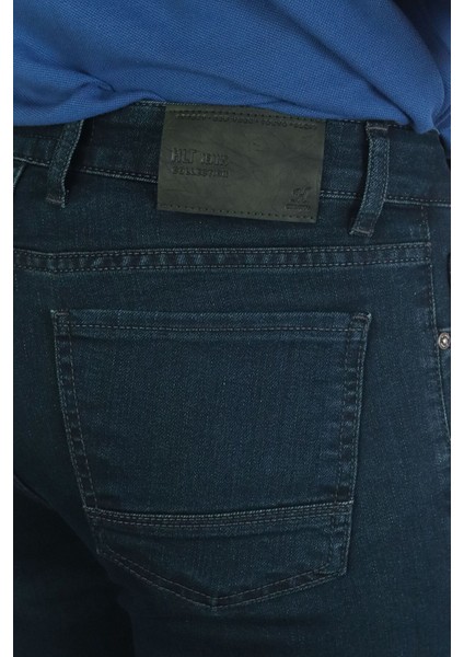 Erkek Taşlamalı Rahat Kesim Dark Green Jean Şort