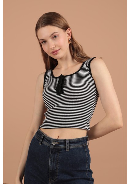 Kaşkorse Çizgili Kumaş Patı Çıtçıtlı Kadın Bluz Siyah indirimleri
