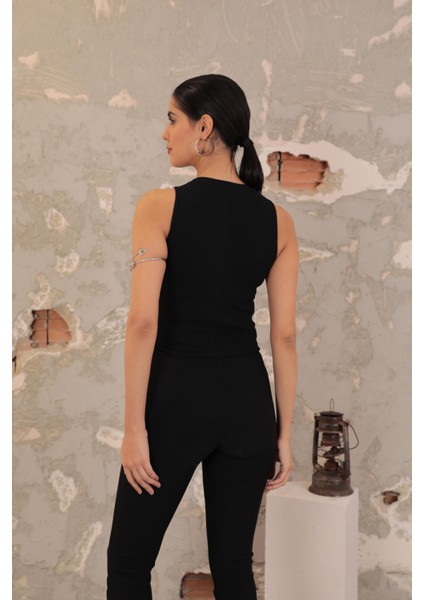 Kaşkorse Kumaş Geniş Bisiklet Yaka Kolsuz Kadın Bluz fiyatları