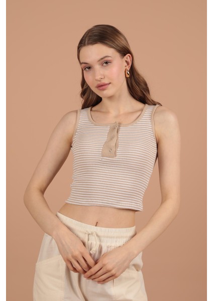 Kaşkorse Çizgili Kumaş Patı Çıtçıtlı Kadın Bluz Bej