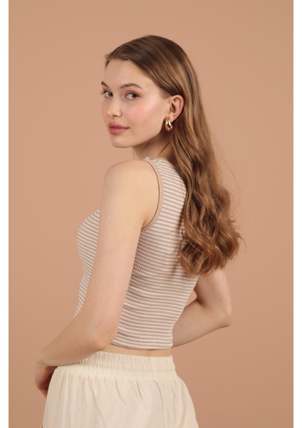 Kaşkorse Çizgili Kumaş Patı Çıtçıtlı Kadın Bluz Bej fiyatları