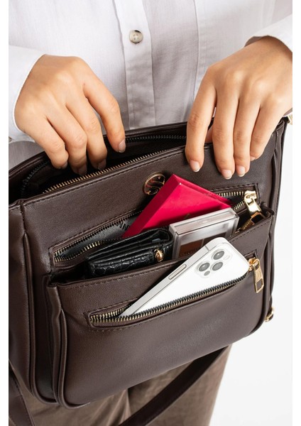 Kadın 4 Bölmeli Ayarlanabilir Çapraz Askılı Postacı ZR9034 modelleri