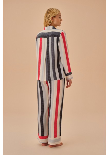 Colourfull Gömlek Yaka Pijama Takımı fırsatları