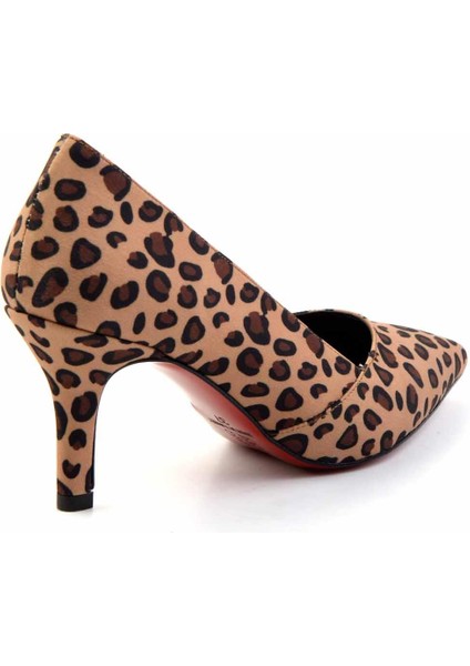 Leopar Kumaş Kadın Klasik Topuklu Ayakkabı K01231402804