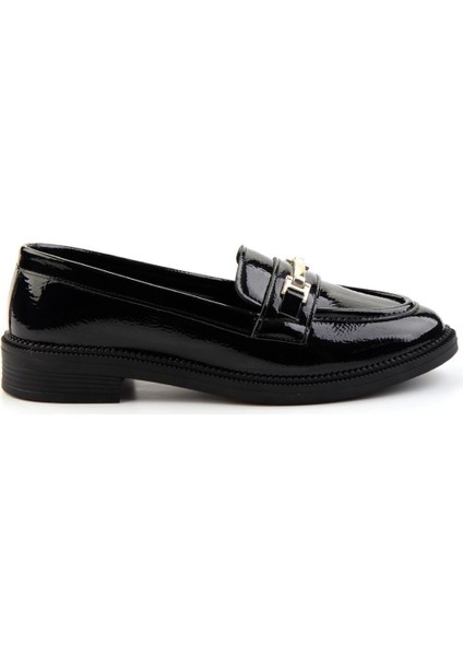 Siyah Kırışık Rugan Kadın Loafer Ayakkabı K01879100508