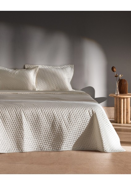 Arles Çift Kişilik Saten Yatak Örtüsü - Ekru