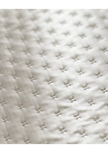 Arles Çift Kişilik Saten Yatak Örtüsü - Ekru indirimleri