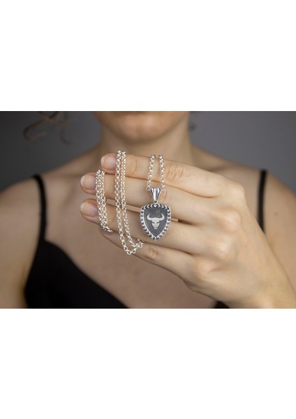 Boğa Burcu 925 Ayar Gümüş Madalyon Kolye fiyatları
