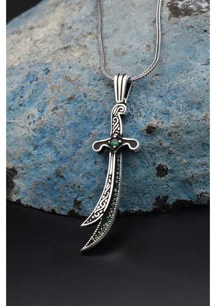 Gümüş Hz. Ali ( Zülfikar Kılıcı ) Yeşil Zirkon Taş Süslemeli Erkek Kolye Zincir 925 Ayar Gümüş 901133 fırsatları