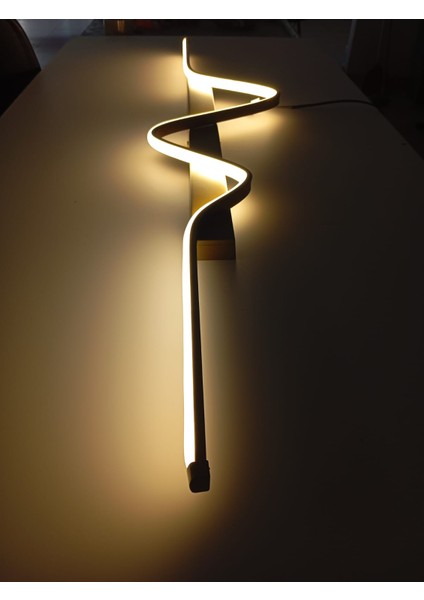 Tuna / Aplik / 120X24 cm / Gold Gövde / 3 Renk Işık / 3 Yıl Garanti