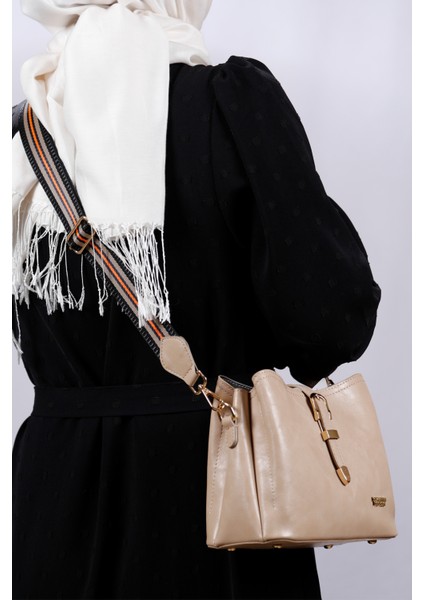 Günlük Spor Omuz Çantası fırsatları