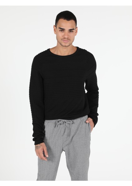Slim Fit Yuvarlak Yaka Erkek Siyah Kazak