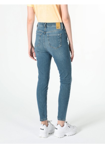 760 Diana Slim Fit Yüksek Bel Dar Paça Kadın Mavi Jean Pantolon Cl1060401