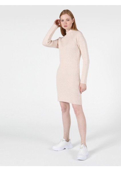 Slim Fit Kadın Bej Uzun Kol Elbise modelleri
