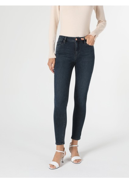 759 Lara Super Slim Fit Orta Bel Dar Paça Kadın Denim Jean Pantolon